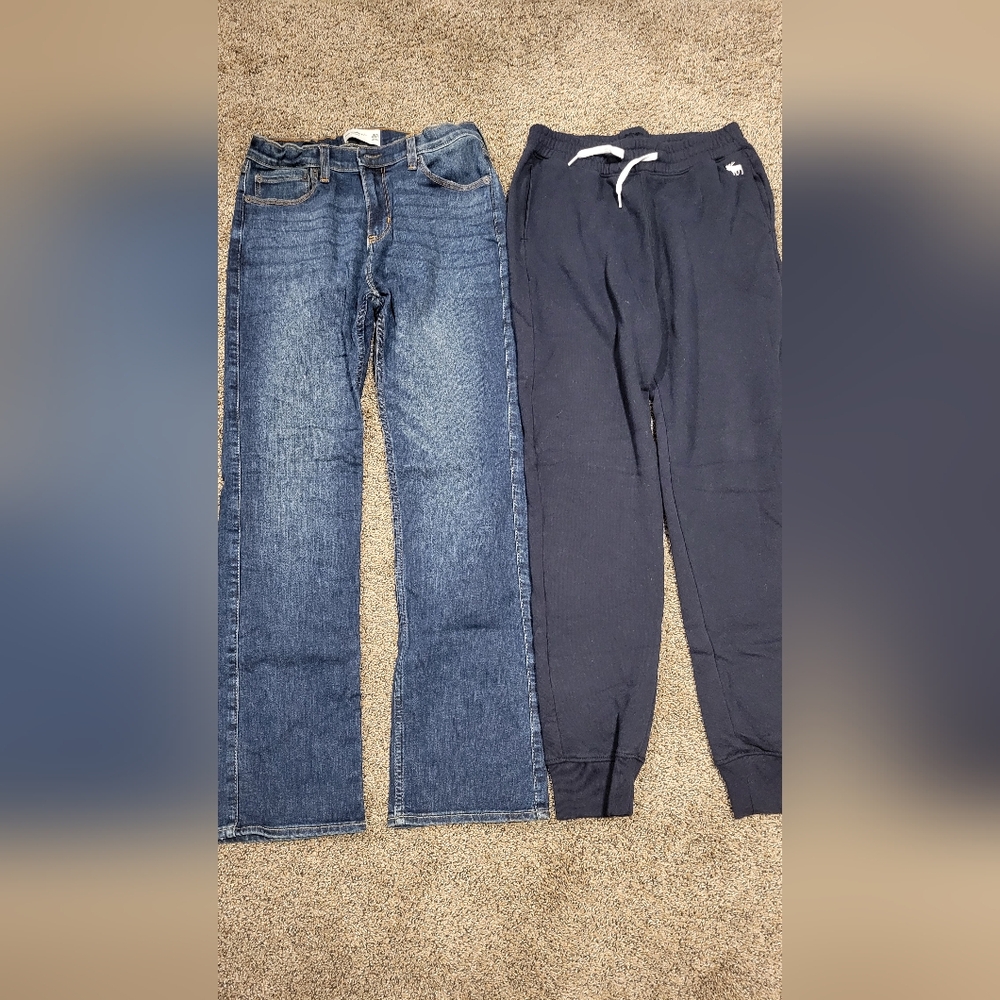Boys sz 15/16 Abercrombie Kids, jeans straight/regular & sweats, both like new